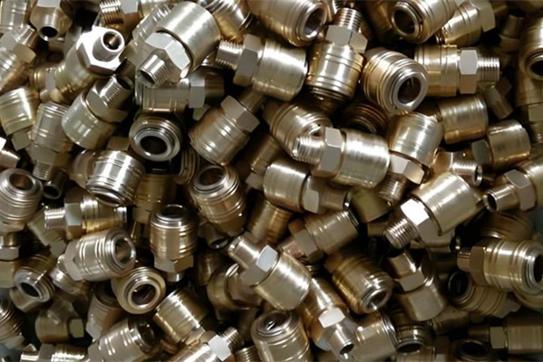 銅制過(guò)渡接頭的結(jié)構(gòu)、作用及連接方式 圖2